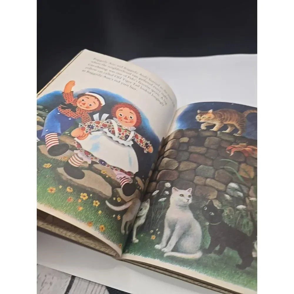 1970s Little Golden Book Raggedy Ann and Fido Barbara Hazen Boonshaft worn edges